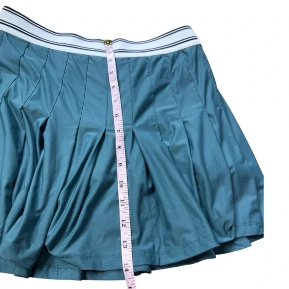 Vineyard Vines Performance Pleated Skort size XS - Picture 10 of 11